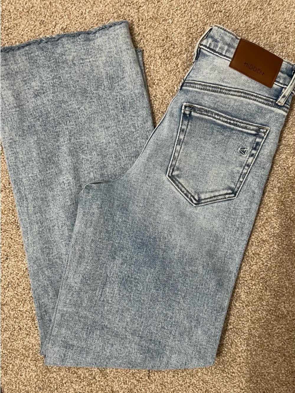 Hidden Jeans Logan High Rise Distressed Dad Jean in Light Wash Size 25